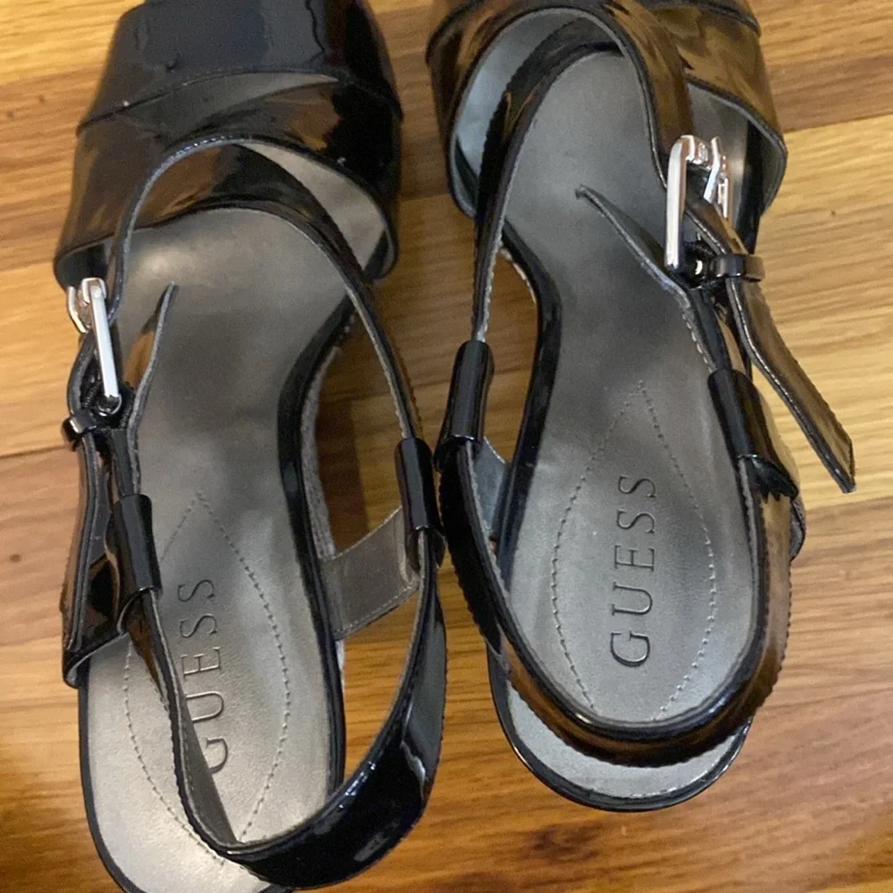 Guess Women’s Black and White Striped Wedges Size 9